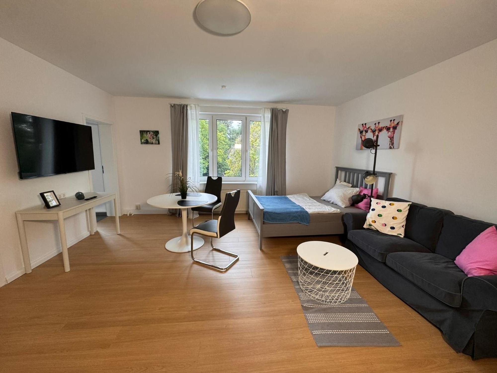 Fc-Apartmenthaus Falkensee Mit Grossem Garten Und Pkw Stellflaechen Kültér fotó