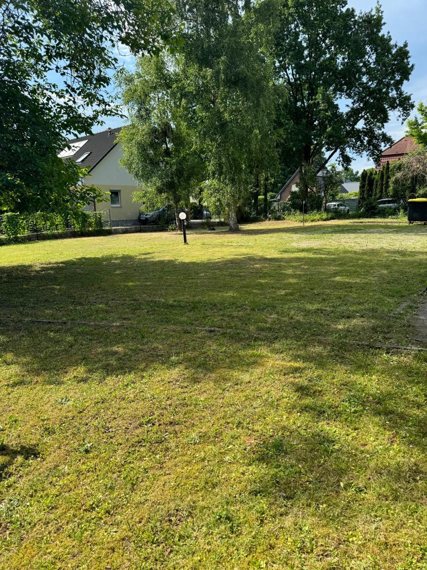 Fc-Apartmenthaus Falkensee Mit Grossem Garten Und Pkw Stellflaechen Kültér fotó