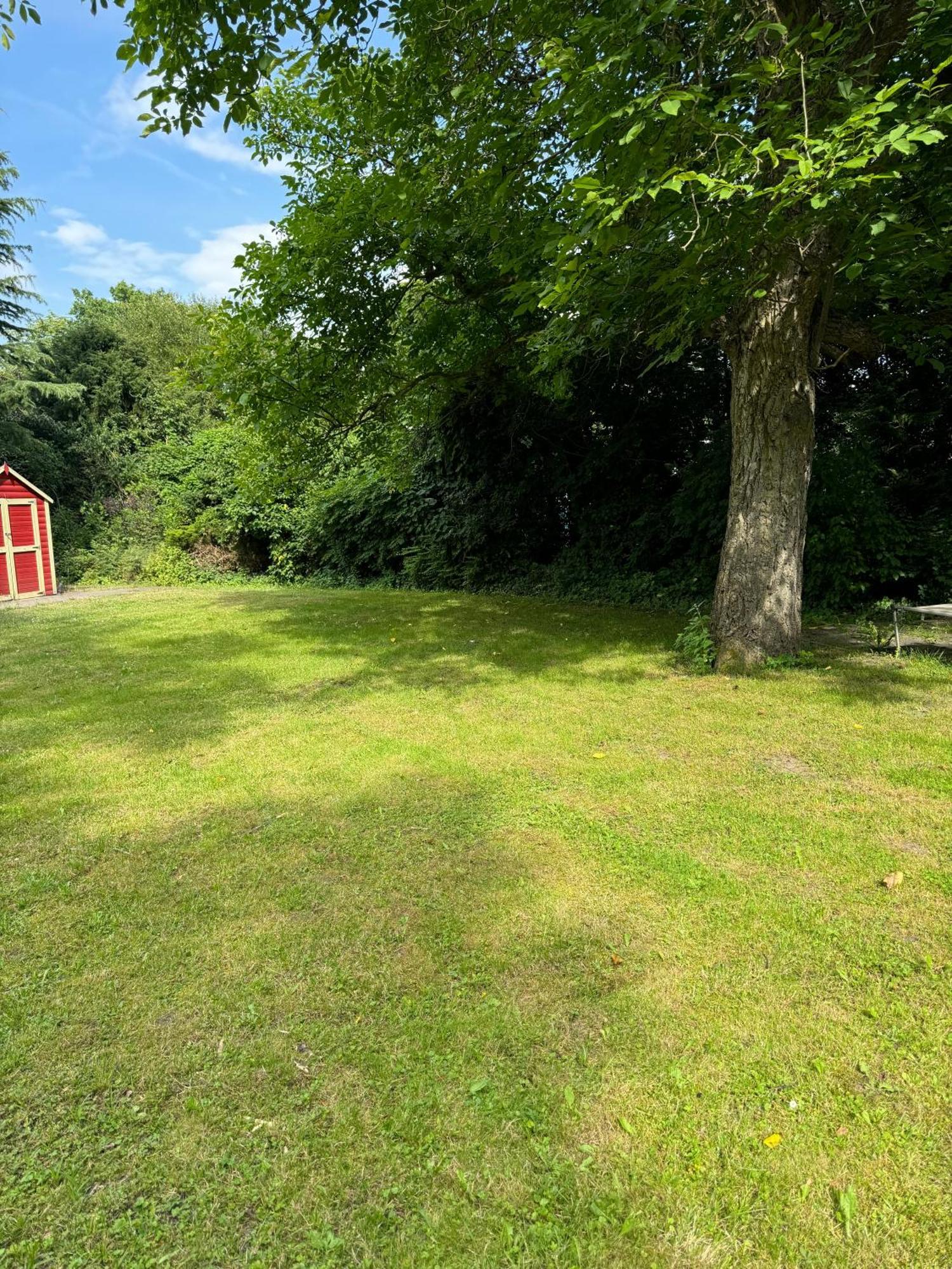Fc-Apartmenthaus Falkensee Mit Grossem Garten Und Pkw Stellflaechen Kültér fotó